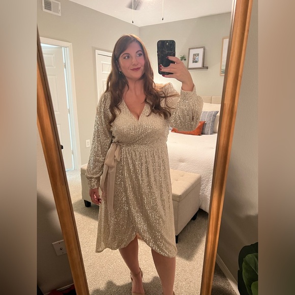 Meet your Posher, Haley - Picture 2 of 3